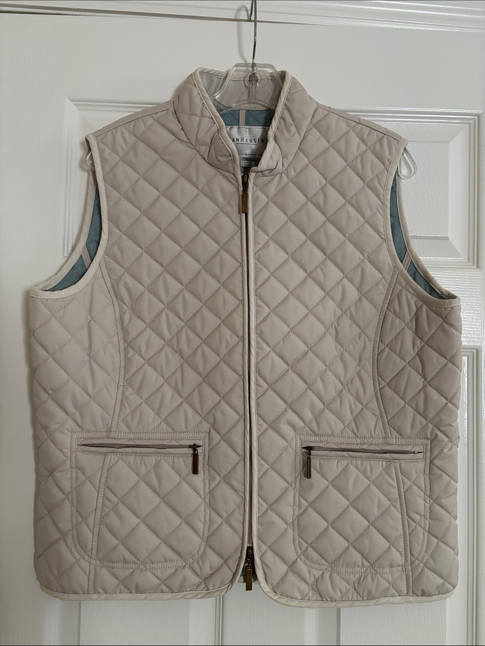 Van Heusen Lightly Quilted Off White/ Bone Sleeveless Vest